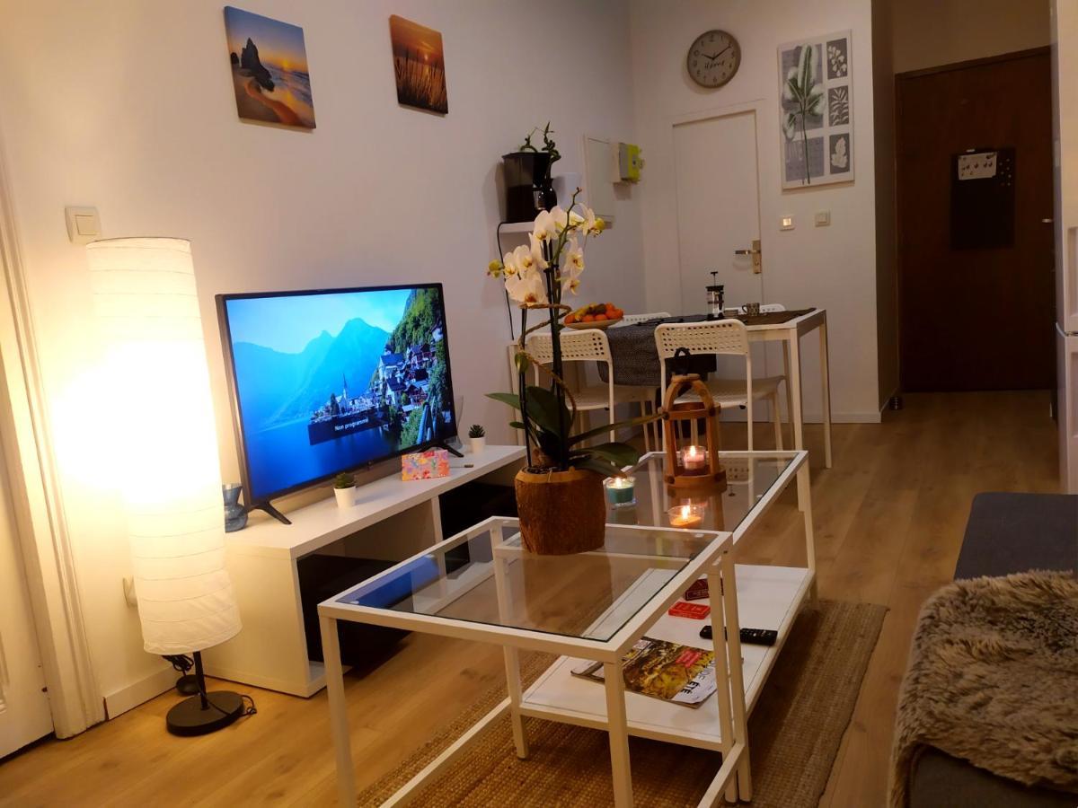Private Independant Flat - Lourdes City Center - 2 Balconies Luaran gambar