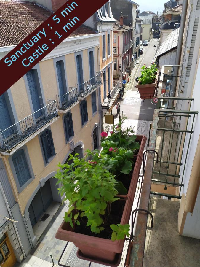 Private Independant Flat - Lourdes City Center - 2 Balconies Luaran gambar